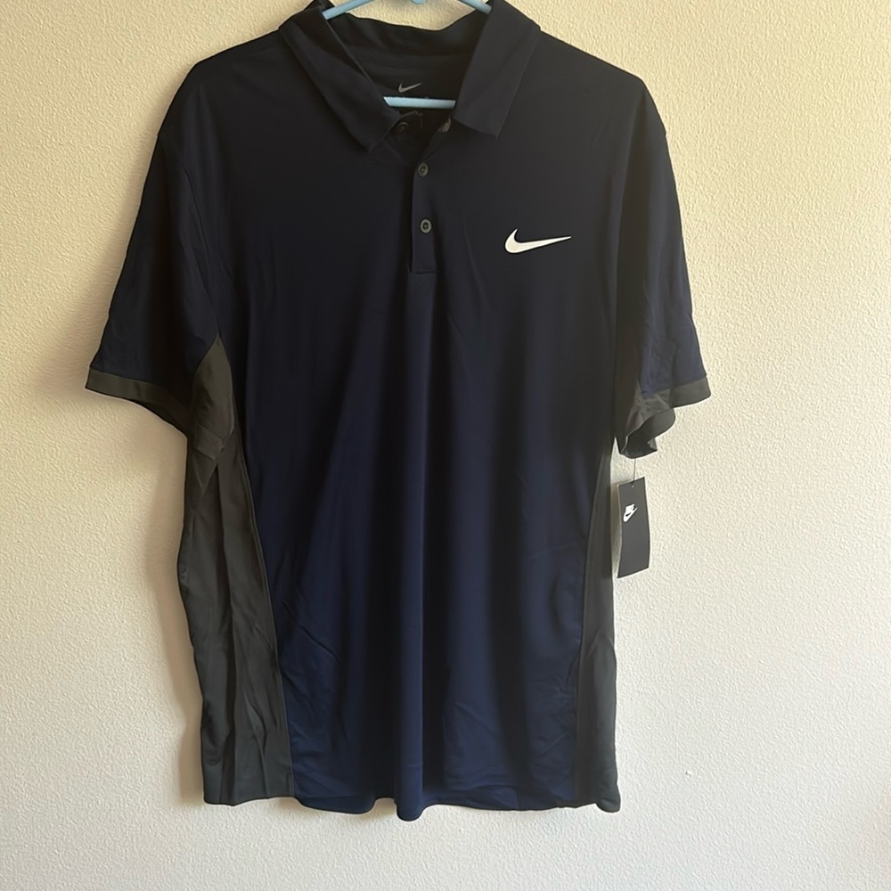 NWT Nike Men's Dri-Fit Navy/ Grey Short Sleeve Collar Shirt.100% Poly..Size: XL